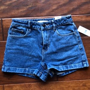 NWT Pacsun mom short